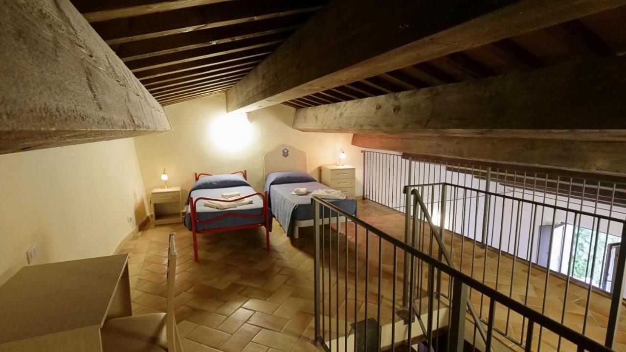 קמרינו Borgo De' Varano By Hotel I Duchi מראה חיצוני תמונה