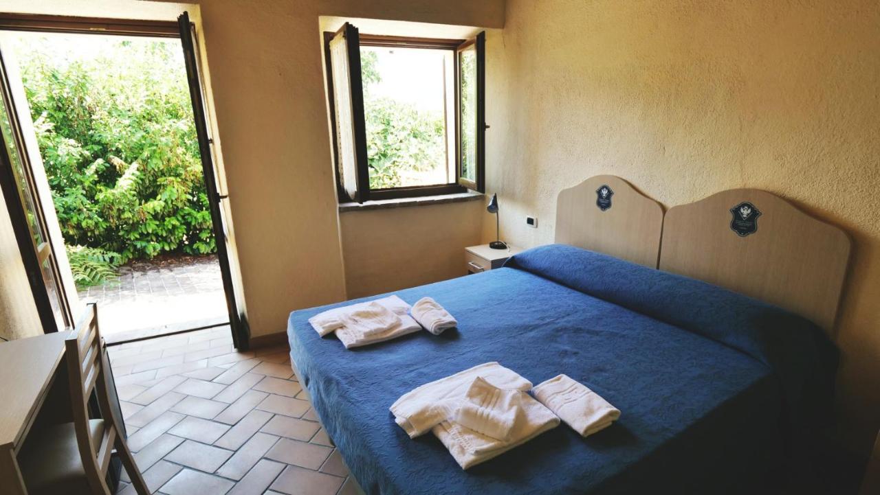 קמרינו Borgo De' Varano By Hotel I Duchi מראה חיצוני תמונה